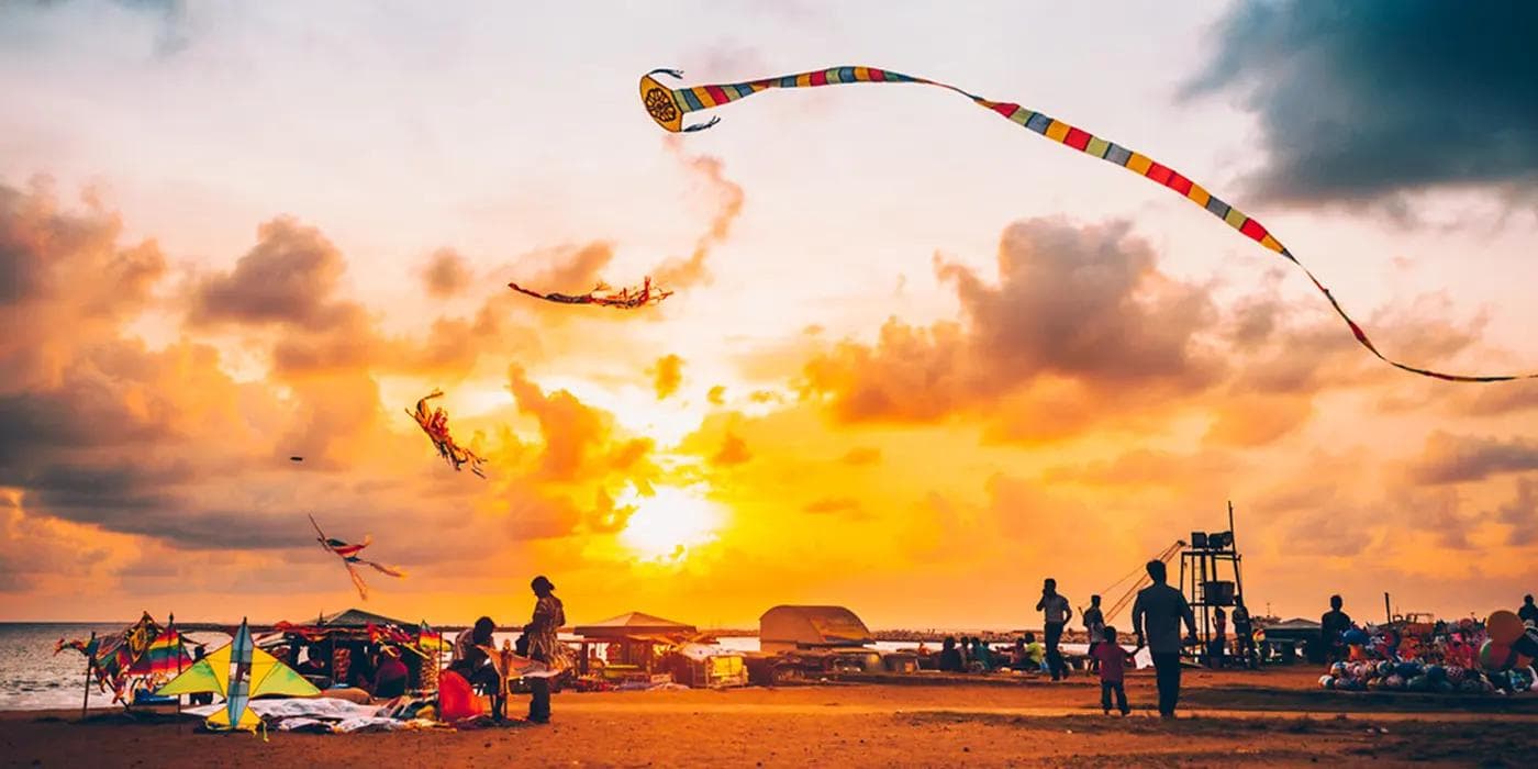 Colombo’s Oceanfront Pulse: Sunsets at Galle Face Green