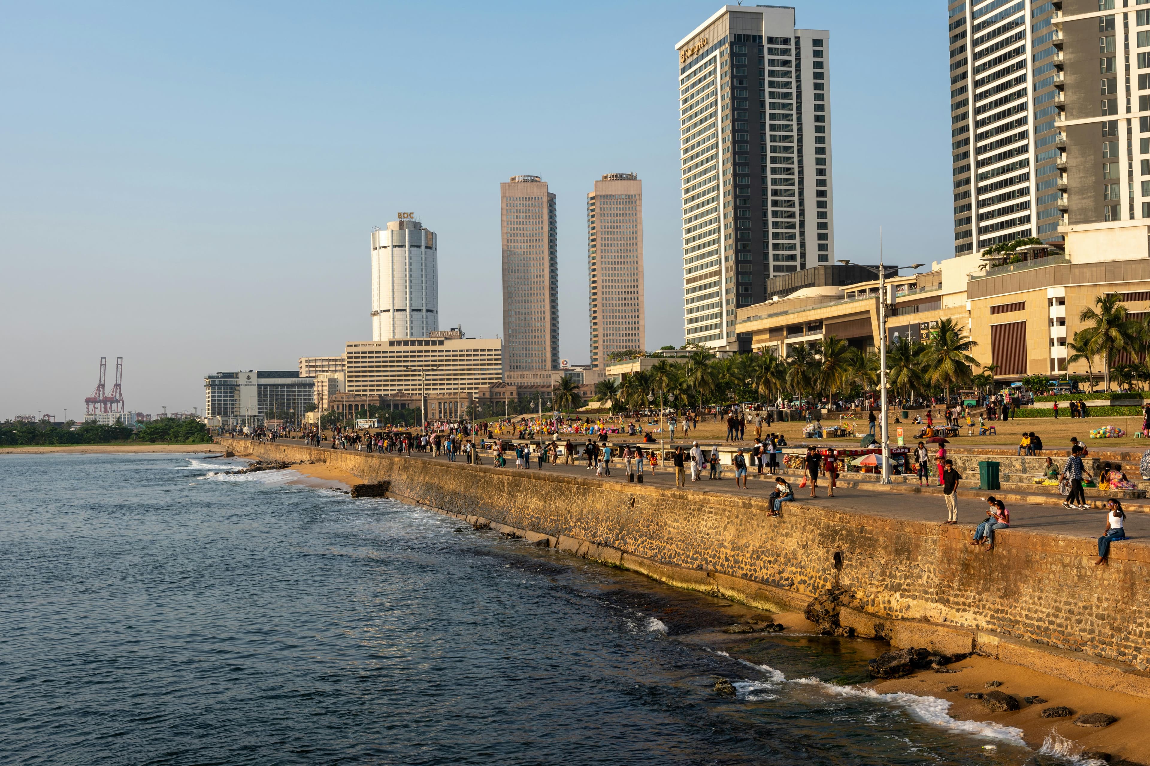 A Day on Galle Face Green: Kite Flying, Street Food, and Colombo's Best Sunset Show